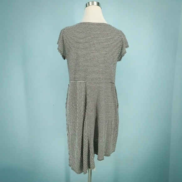 Eileen Fisher Size XS Black White Stripe Scoop Neck Short Cap Sleeve Linen Dress - Picture 3 of 6